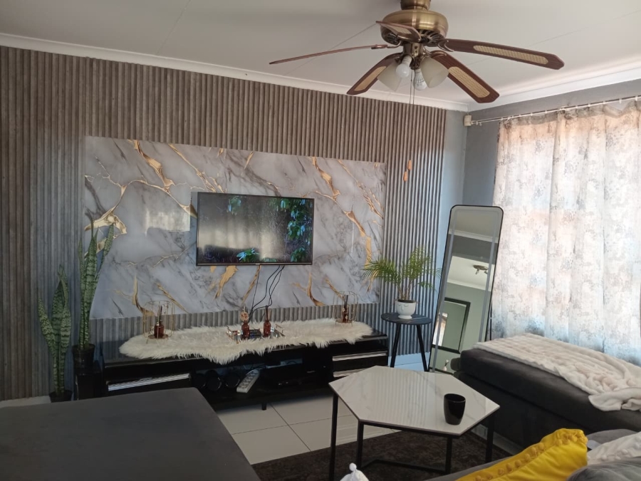 3 Bedroom Property for Sale in Tlhabane West North West